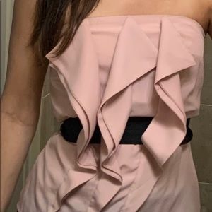 Sleeveless going out top